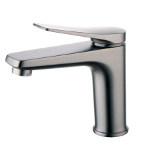 Смеситель Lemark Bronx LM3706GM для раковины